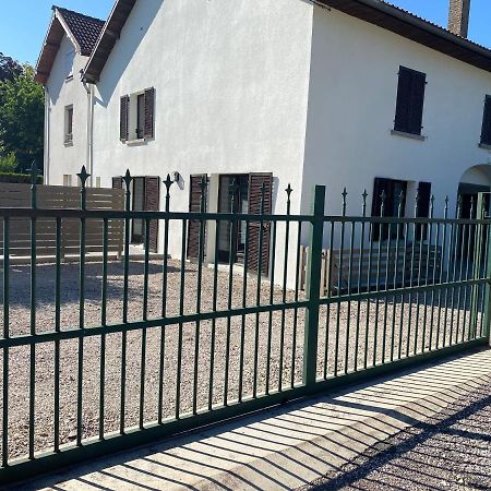 Maison Chaleureuse Au Coeur Du Village Raddon Экстерьер фото