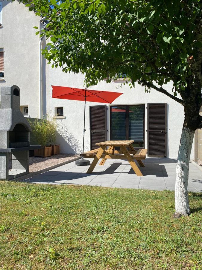 Maison Chaleureuse Au Coeur Du Village Raddon Экстерьер фото