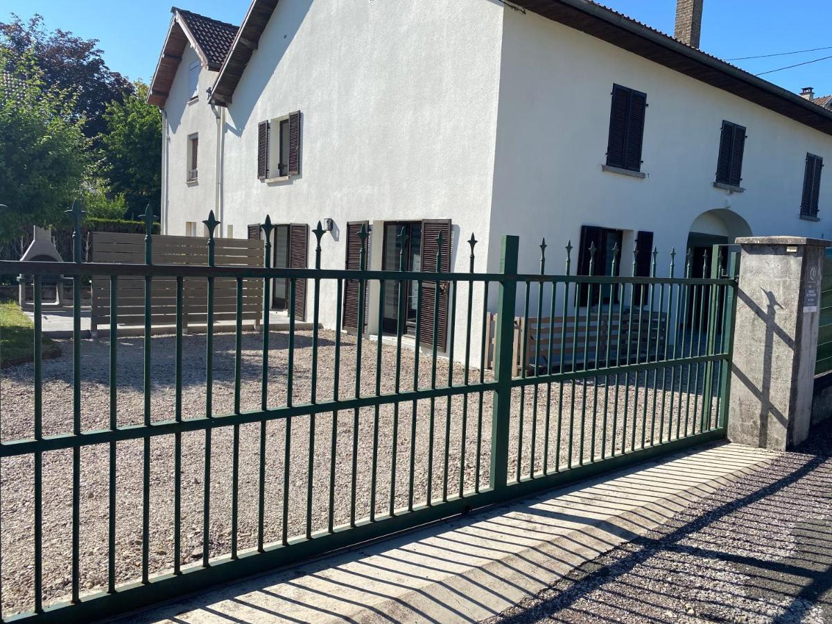 Maison Chaleureuse Au Coeur Du Village Raddon Экстерьер фото