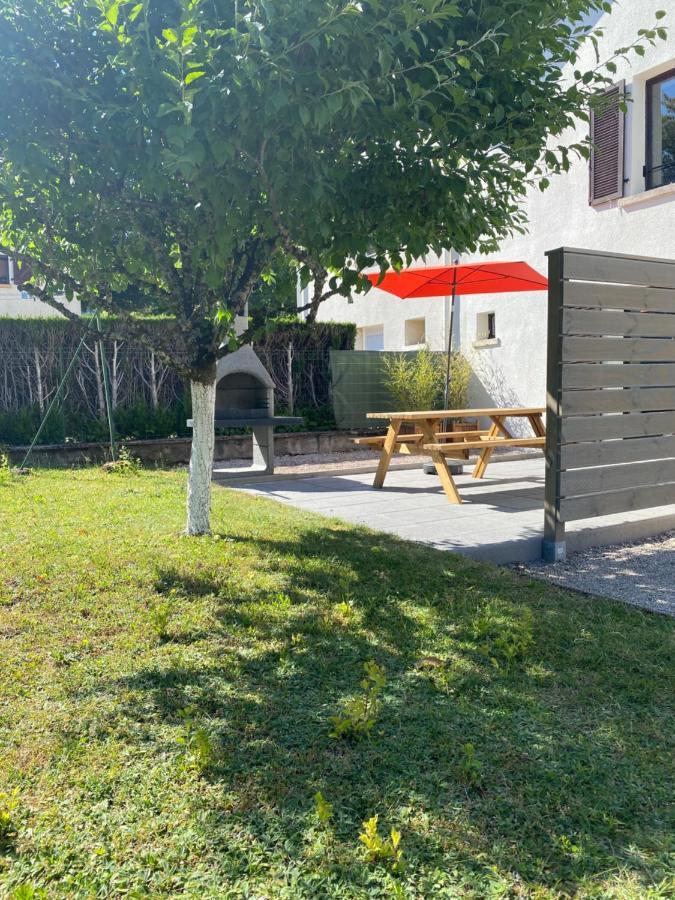 Maison Chaleureuse Au Coeur Du Village Raddon Экстерьер фото